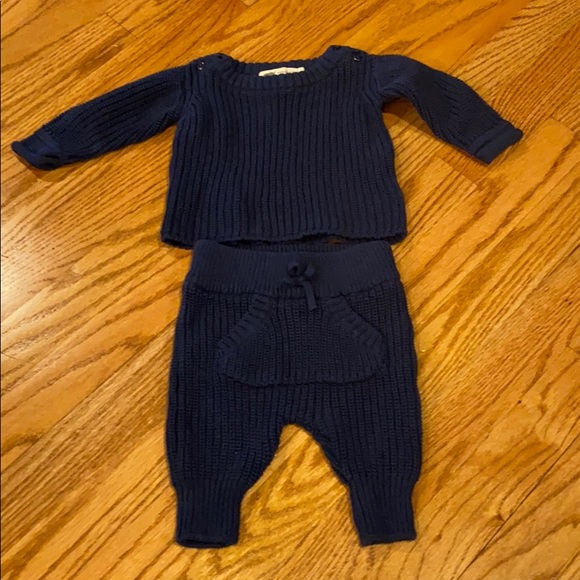 Other - Knitted outfit size 3-6months